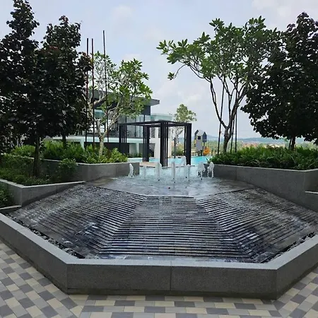 Infinity Pool Netflix 200Mbps Apartment Shah Alam Exterior photo